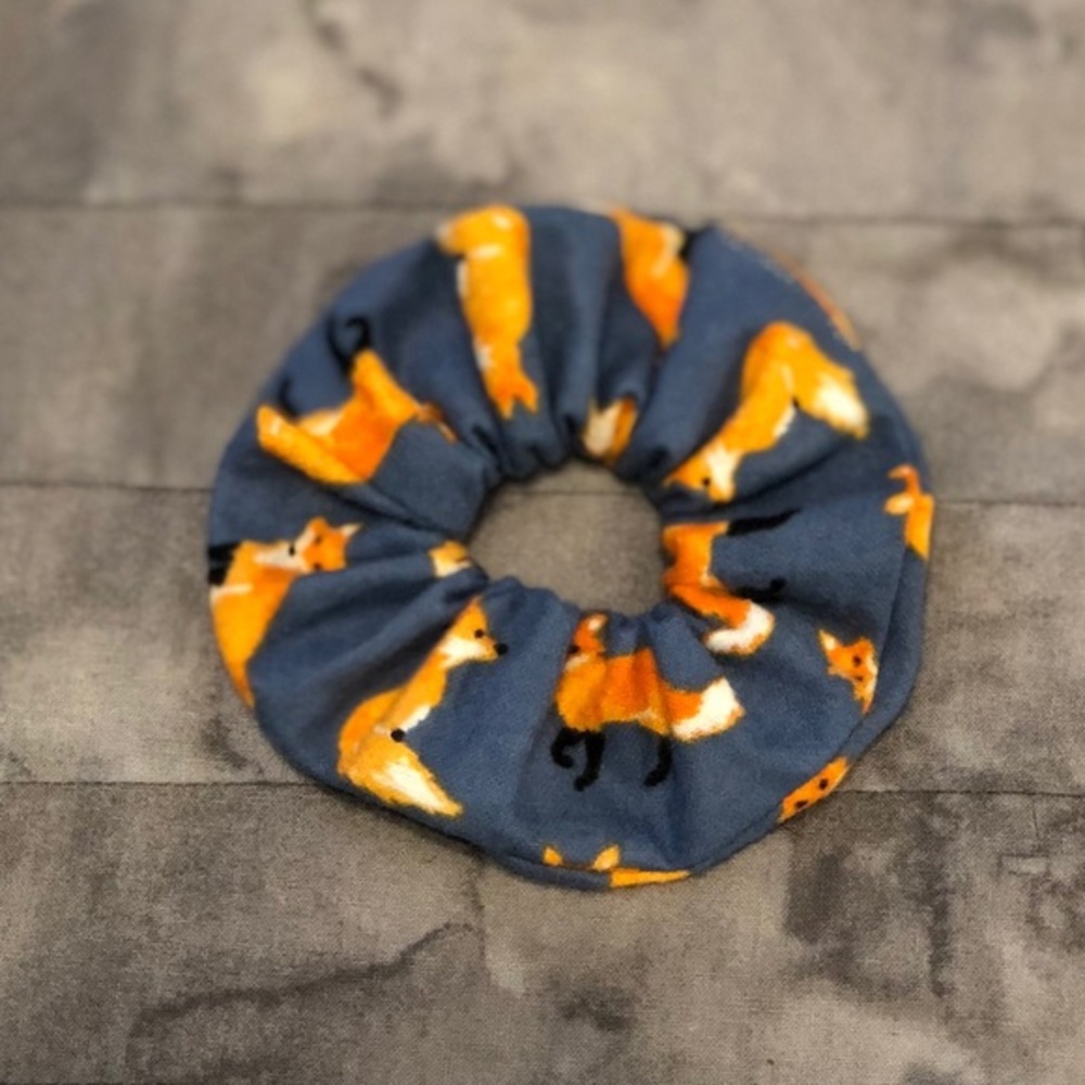 Fox Scrunchie New‎ - Picture 3 of 4